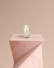 Load image into Gallery viewer, Rhea Clutch - Pearl
